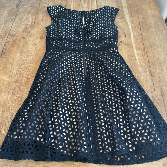 Ann Taylor Loft Eyelet Lined Dress 0 - Picture 8 of 8